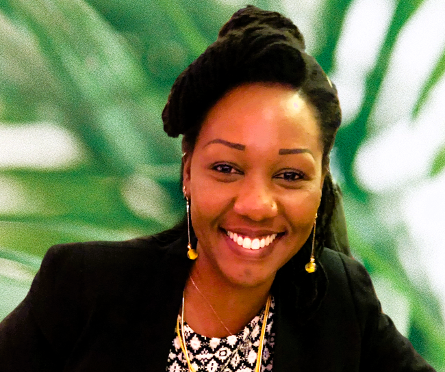 Alice Bourassin, fondatrice d'Allycias Care Services, accueillante et chaleureuse.